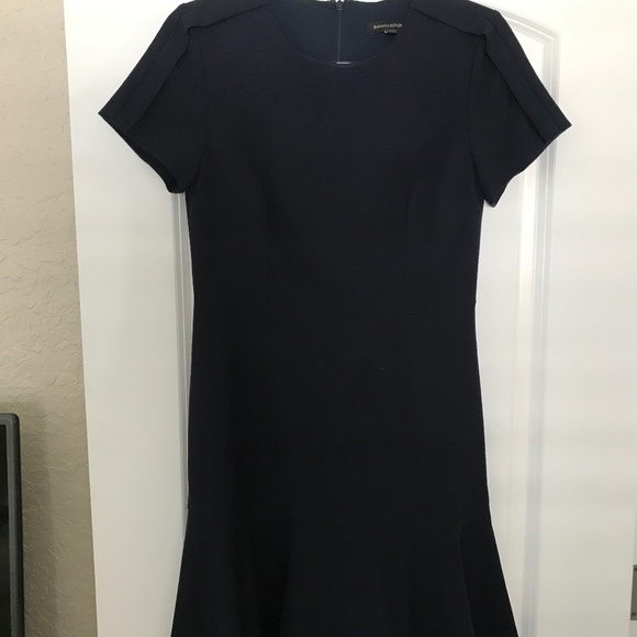 Banana Republic  navy ruffle work dress, size 6 - Picture 1 of 4